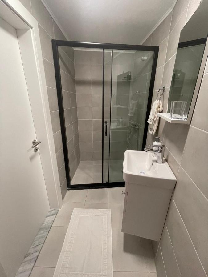 Guesthouse 12A Priştine Dış mekan fotoğraf