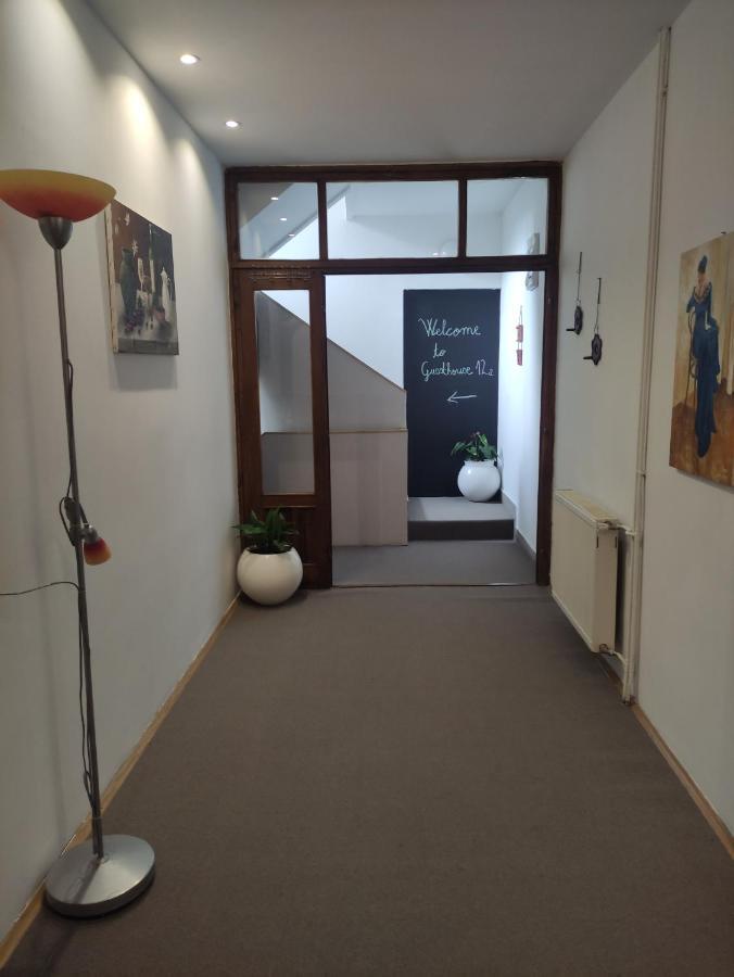 Guesthouse 12A Priştine Dış mekan fotoğraf